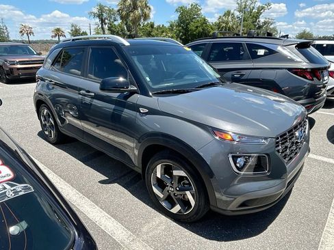 Certified 2023 Hyundai Venue Limited FWD image 1