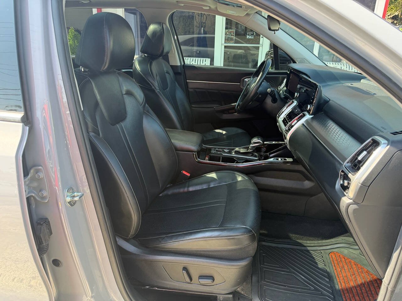 Used 2022 Kia Sorento SX AWD/4WD image 12