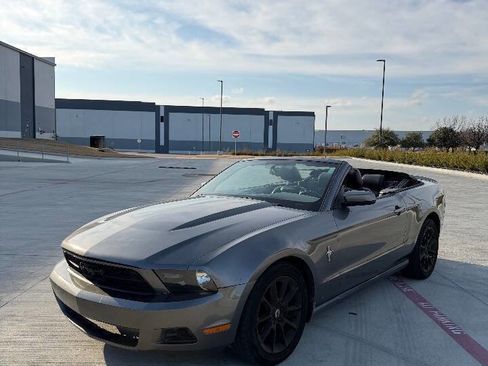 Used 2010 Ford Mustang Premium image 1