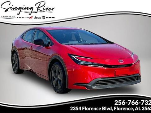 Used 2024 Toyota Prius LE FWD image 1