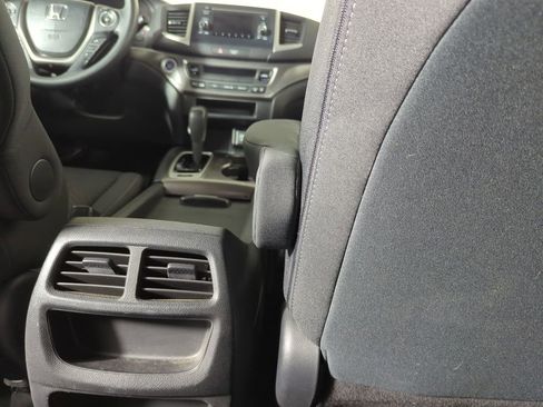 Used 2017 Honda Ridgeline RT image 31