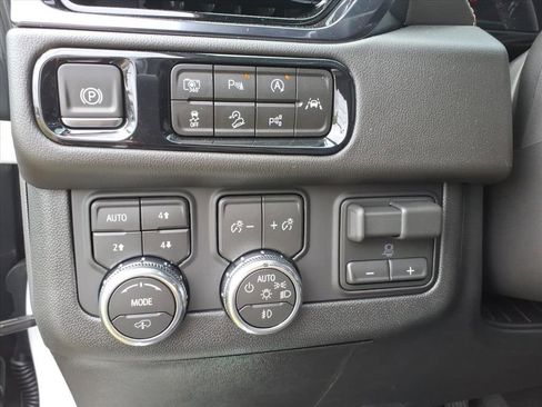 New 2026 GMC Yukon AT4 w/ AT4 Premium Plus Package AWD/4WD image 20