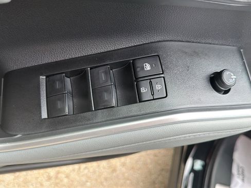 New 2026 Toyota Highlander XLE AWD/4WD image 15