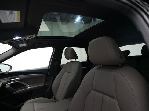 Used 2025 Audi Q5 Premium w/ Convenience Package AWD/4WD image 33