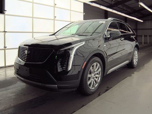Used 2020 Cadillac XT4 Premium Luxury image 4