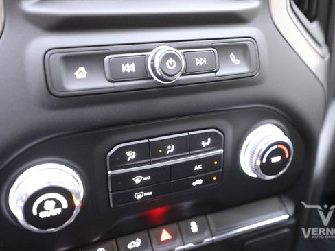 New 2026 GMC Sierra 1500 Pro w/ Graphite Edition image 25