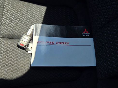 Used 2020 Mitsubishi Eclipse Cross ES FWD image 11