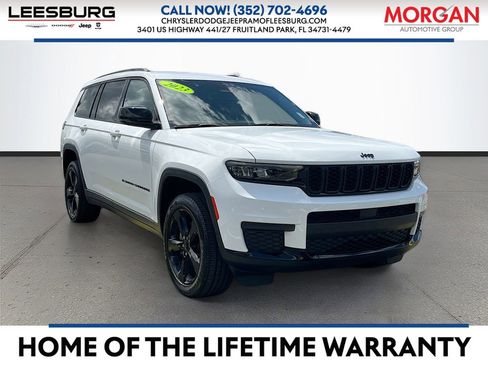 Used 2023 Jeep Grand Cherokee L Laredo image 1