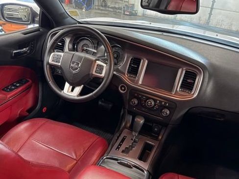 Used 2014 Dodge Charger R/T RWD image 35