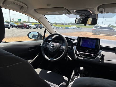 Used 2024 Toyota Corolla LE FWD image 26