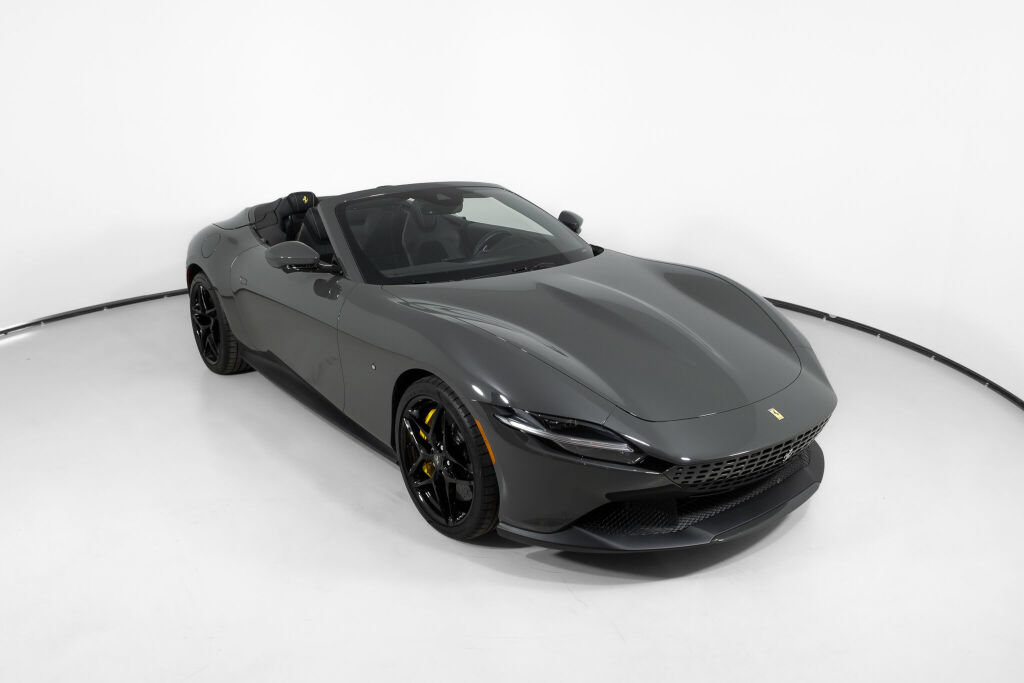 Used 2025 Ferrari Roma Spider RWD image 12