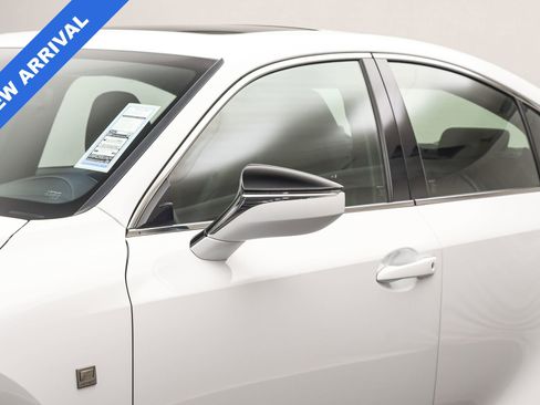 Used 2024 Lexus IS 350 F Sport image 10