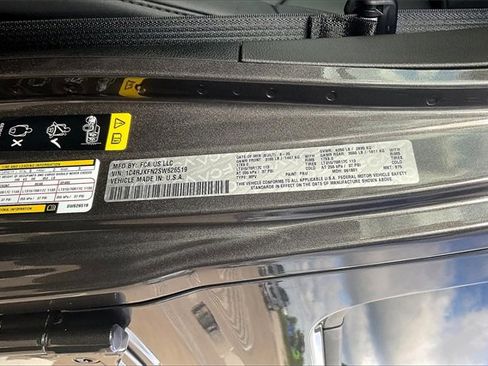 New 2025 Jeep Wrangler Unlimited Rubicon image 20