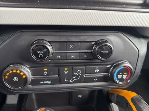 Used 2023 Ford Bronco Badlands AWD/4WD image 15