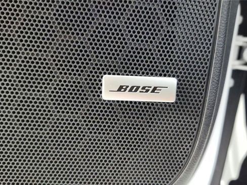 Used 2024 Buick Enclave Premium image 24