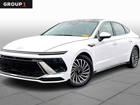 Used 2025 Hyundai Sonata Limited image 1