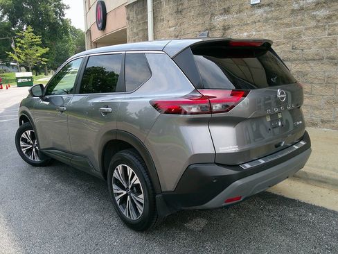 Used 2023 Nissan Rogue SV AWD/4WD image 7
