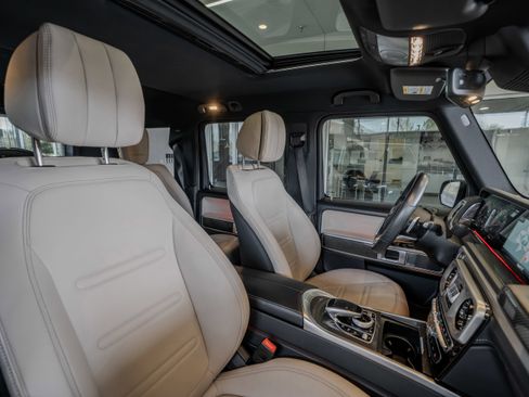 Used 2021 Mercedes-Benz G 550 image 31