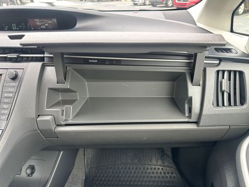 Used 2010 Toyota Prius Two image 31