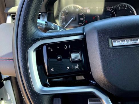 Certified 2022 Land Rover Discovery Sport SE R-Dynamic image 23