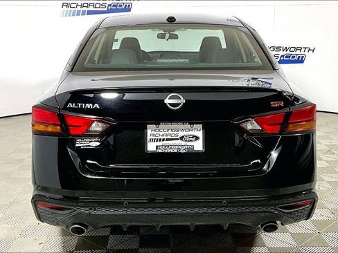 Used 2025 Nissan Altima 2.5 SR image 4