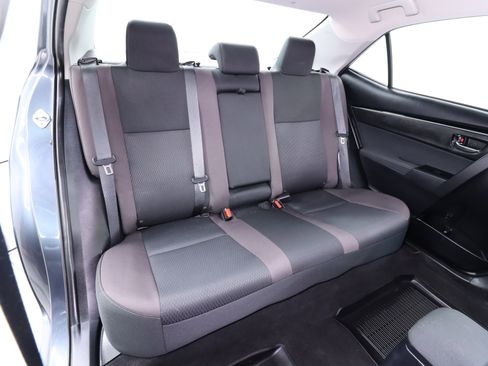 Used 2019 Toyota Corolla LE image 19