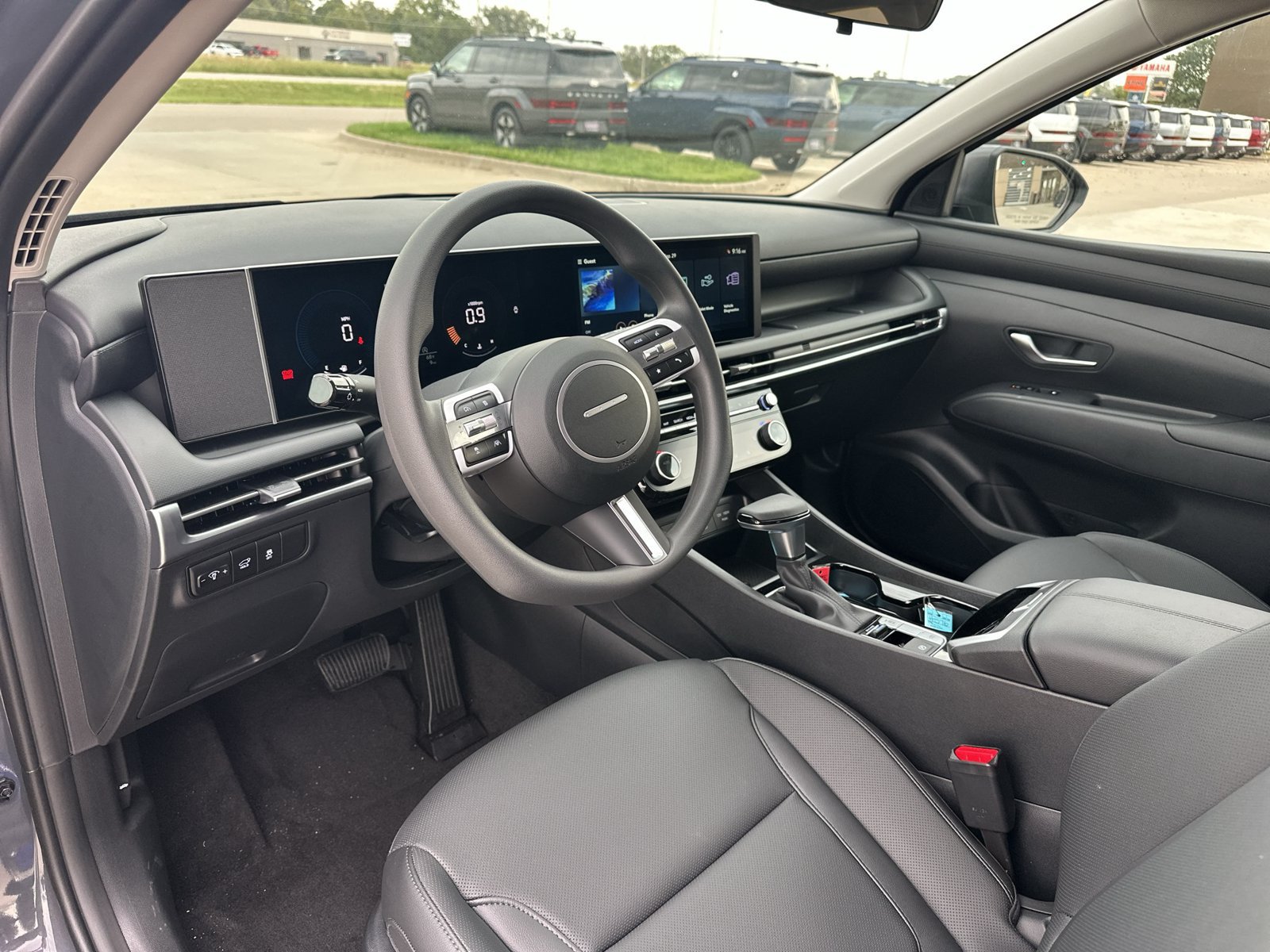 New 2026 Hyundai Tucson SEL Plus FWD image 2