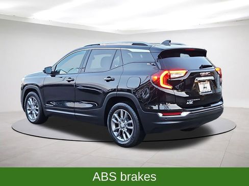 Used 2023 GMC Terrain SLT w/ Infotainment Package II image 5