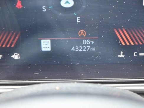 Used 2024 Kia Sorento S AWD/4WD image 23