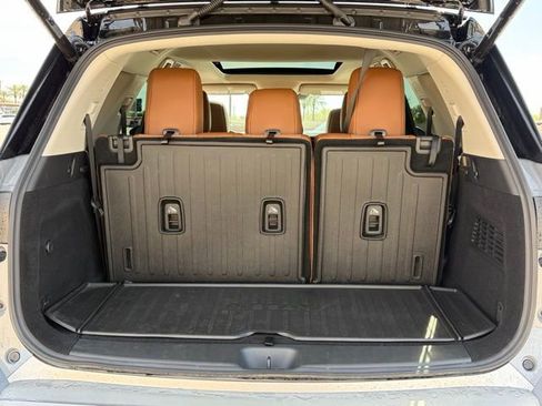 Used 2025 Nissan Pathfinder Platinum w/ Cargo Package image 26