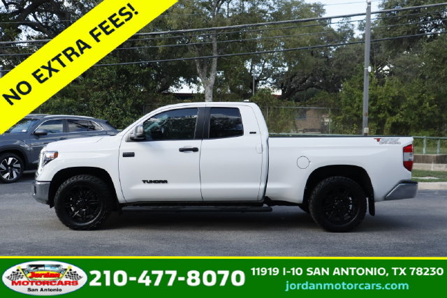 Used 2020 Toyota Tundra SR5 w/ SR5 Upgrade Package RWD image 4