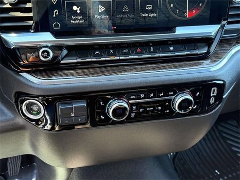 Certified 2024 GMC Sierra 1500 Elevation image 16