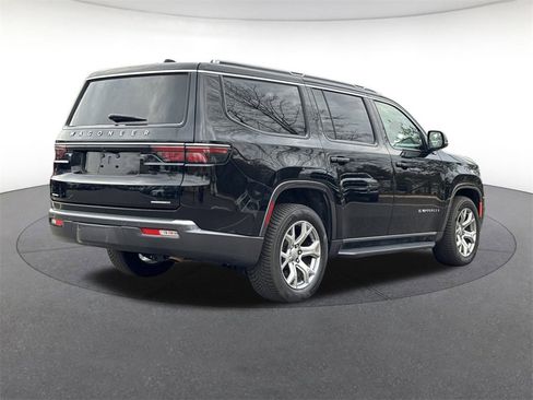Used 2022 Jeep Wagoneer Series II w/ Rear Seat Video Group 1 image 5