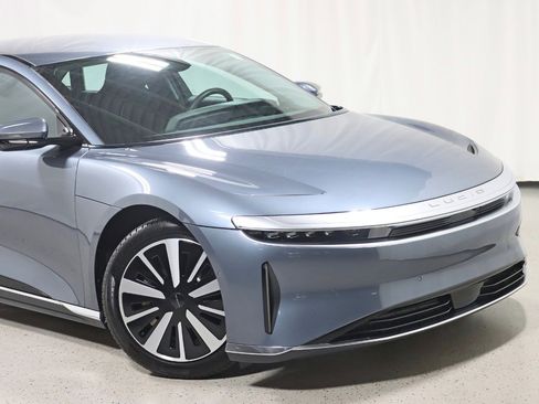 Used 2025 Lucid Air Pure image 2