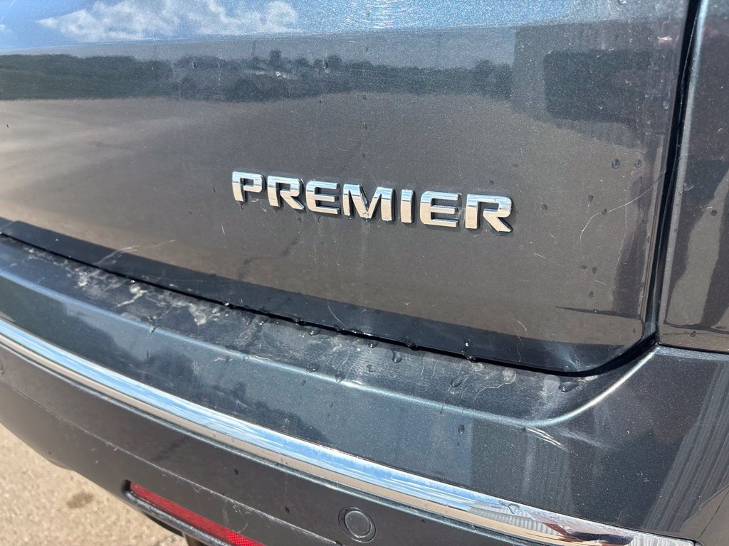 Used 2021 Chevrolet Traverse Premier AWD/4WD image 10