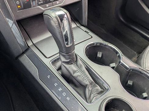 Used 2017 Ford Explorer XLT w/ Equipment Group 202A image 12