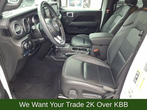 Used 2023 Jeep Wrangler Unlimited Sahara w/ Cold Weather Group image 9