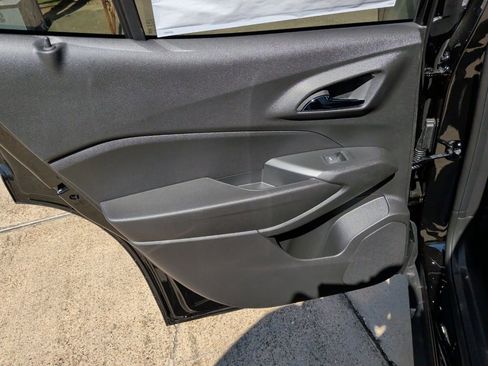 New 2026 Chevrolet Trax RS w/ Sunroof Package image 30