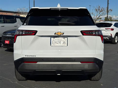 Used 2026 Chevrolet Equinox LT image 10