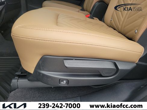 New 2026 Kia Sorento SX Prestige w/ Olive Brown Leather Package AWD/4WD image 12