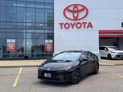 Used 2025 Toyota Prius LE