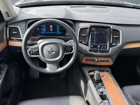 Certified 2023 Volvo XC90 B6 Plus AWD/4WD image 29
