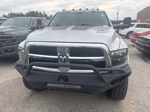 Used 2016 RAM 2500 SLT AWD/4WD image 2