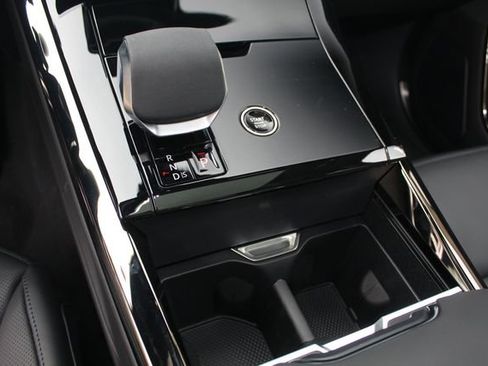 New 2025 Land Rover Range Rover Sport Autobiography image 15