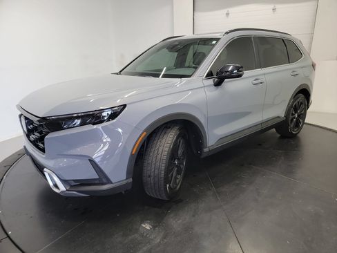 Used 2024 Honda CR-V Sport Touring image 3