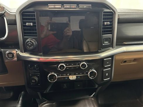 Used 2021 Ford F150 Lariat w/ Tow Technology Package AWD/4WD image 18