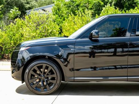 New 2026 Land Rover Range Rover Sport SE AWD/4WD image 13