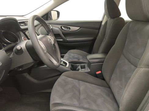 Used 2015 Nissan Rogue SV w/ SV Premium Package image 17