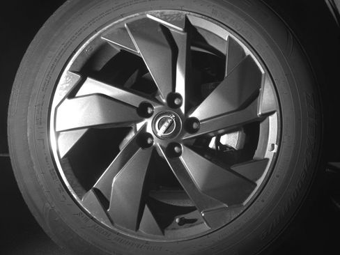 Used 2025 Nissan Rogue SV image 13