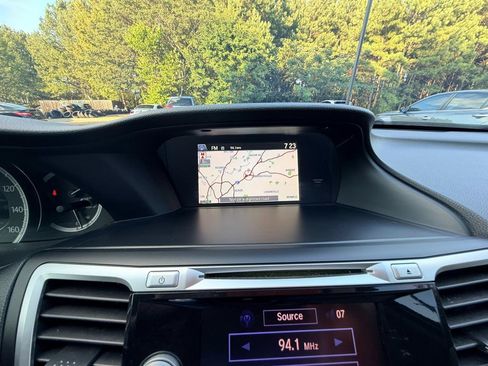 Used 2013 Honda Accord Touring image 21